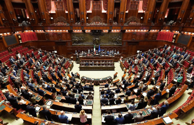 Bonus 2026, salario giusto e contrasto al caporalato digitale