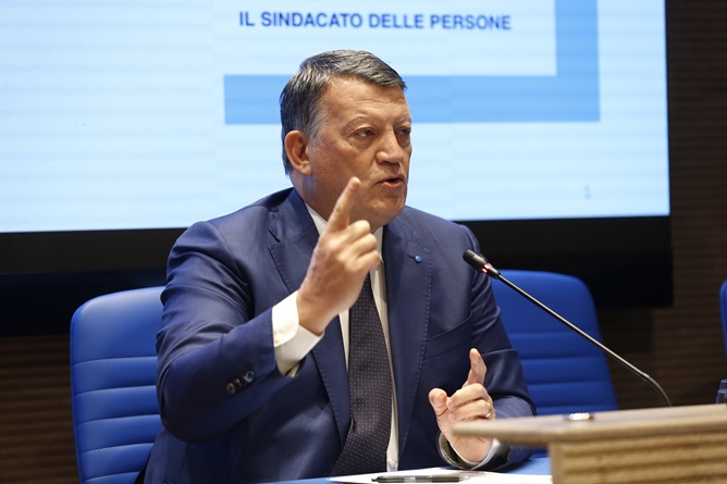 Bombardieri: “Estendere detassazione aumenti e cambiare manovra su fisco, sanità e welfare”