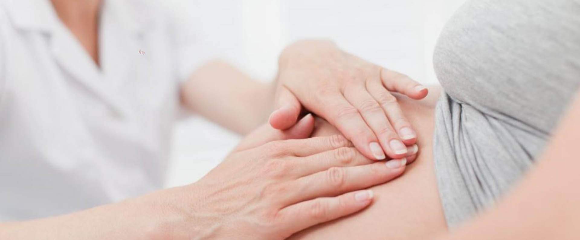 LA DIGITOPRESSIONE PER LA PARTOANALGESIA E LA MOXICOMBUSTIONE PER IL RIVOLGIMENTO DEL FETO E L’ANEMIA