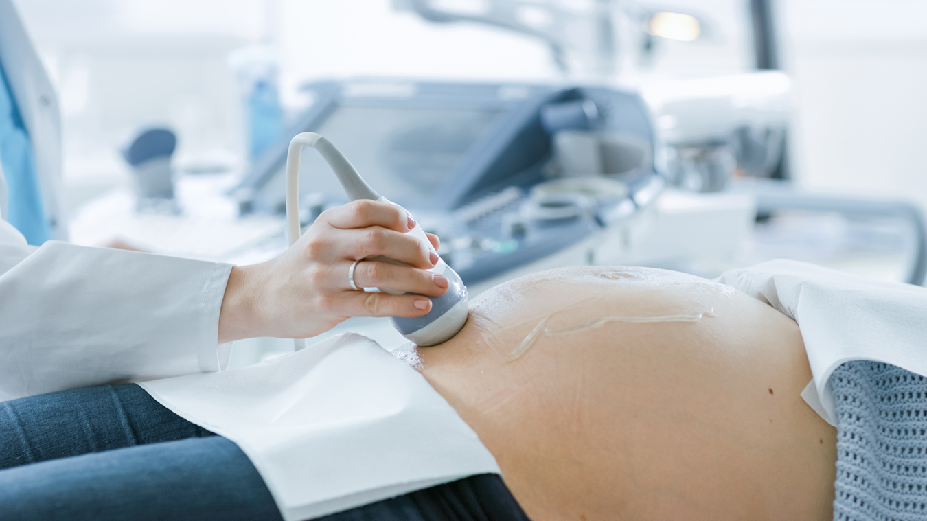 IL BASSO RISCHIO OSTETRICO: DA UN’ANALISI DELLE LINEE GUIDA ALLA PRATICA
